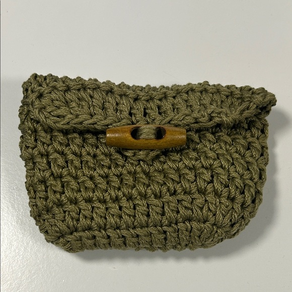 Handmade Olive Green Crochet Pouch - Picture 1 of 3